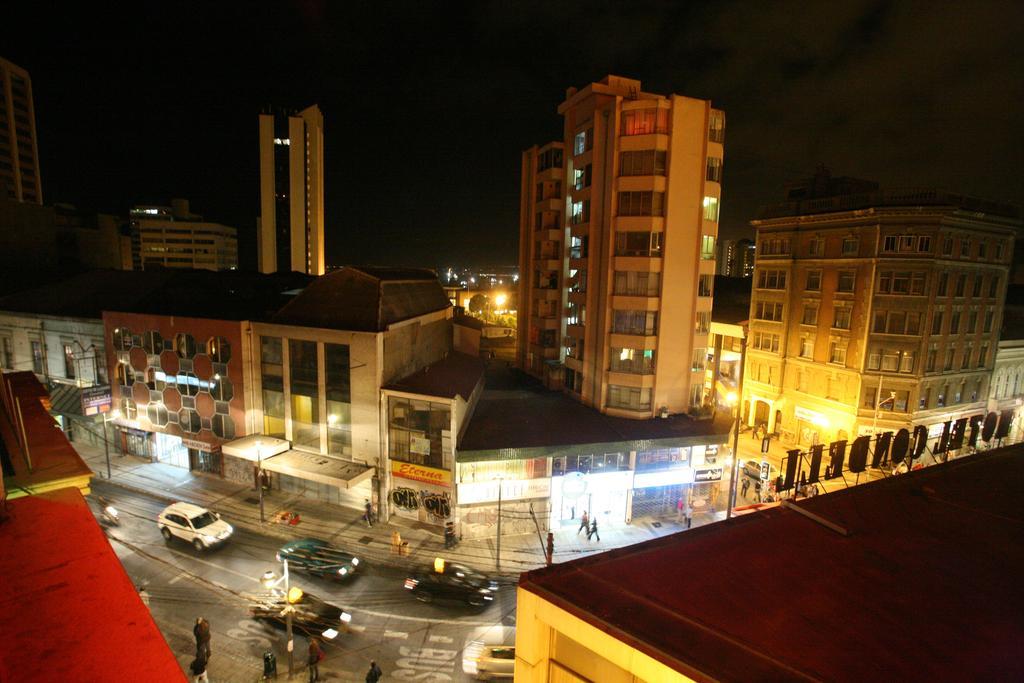 Hotel Puerta De Alcala Valparaiso Exterior photo