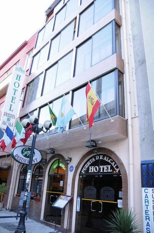 Hotel Puerta De Alcala Valparaiso Exterior photo